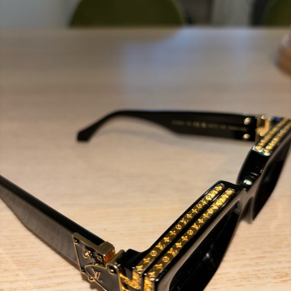 2018 Louis Vuitton, sunglasses - Picture 3 of 12